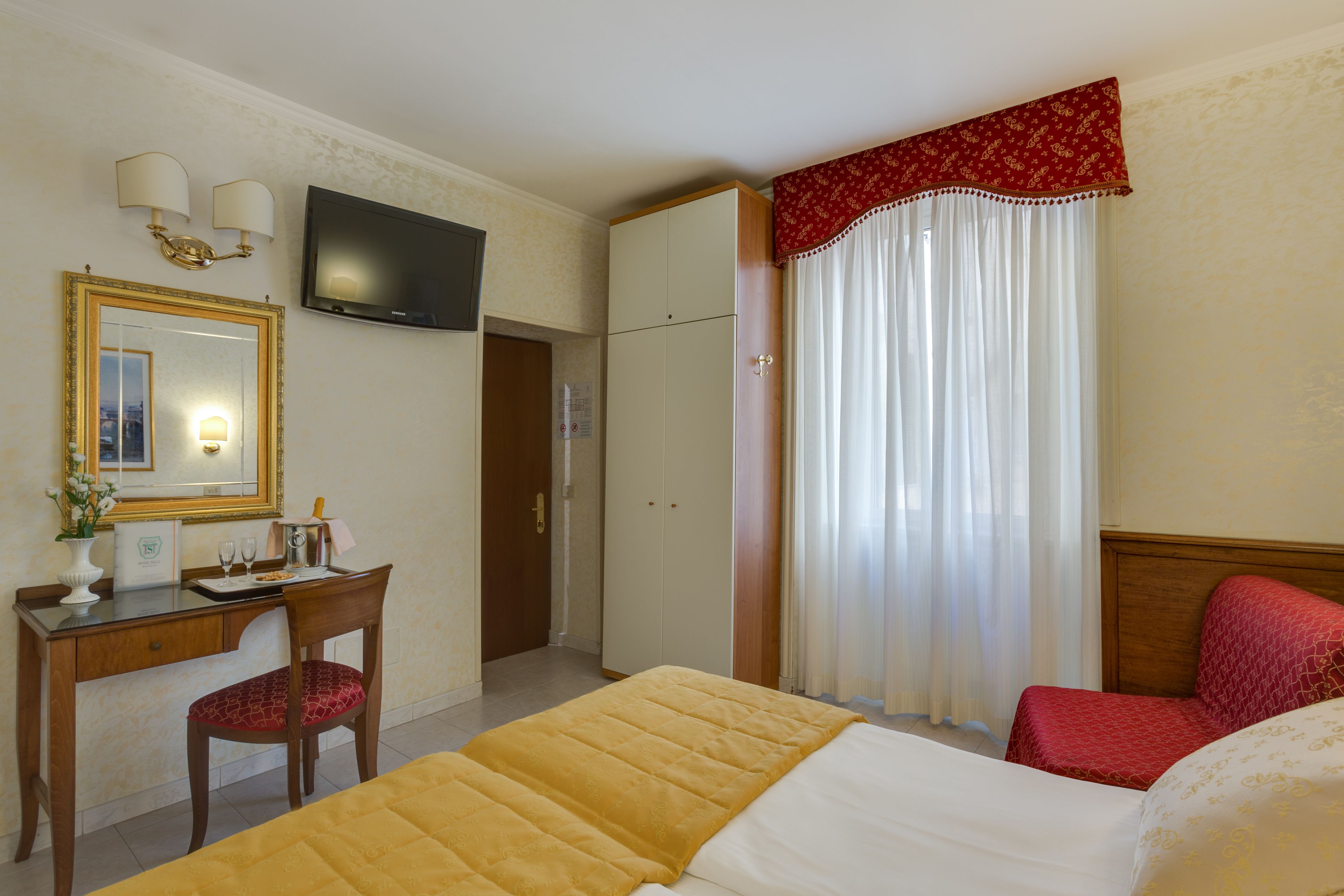 standard double or twin room | room amenity
