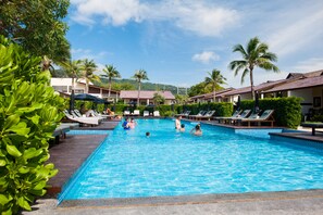 Outdoor pool, pool umbrellas
