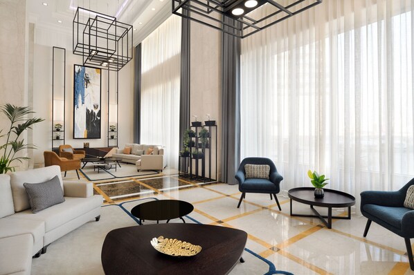 Lobby lounge