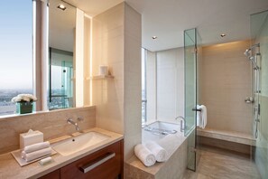 Regency, Suite | Bathroom | Shower, rainfall showerhead, hair dryer, bathrobes - Hyatt Regency Amritsar Hotel & Spa (Amritsar)