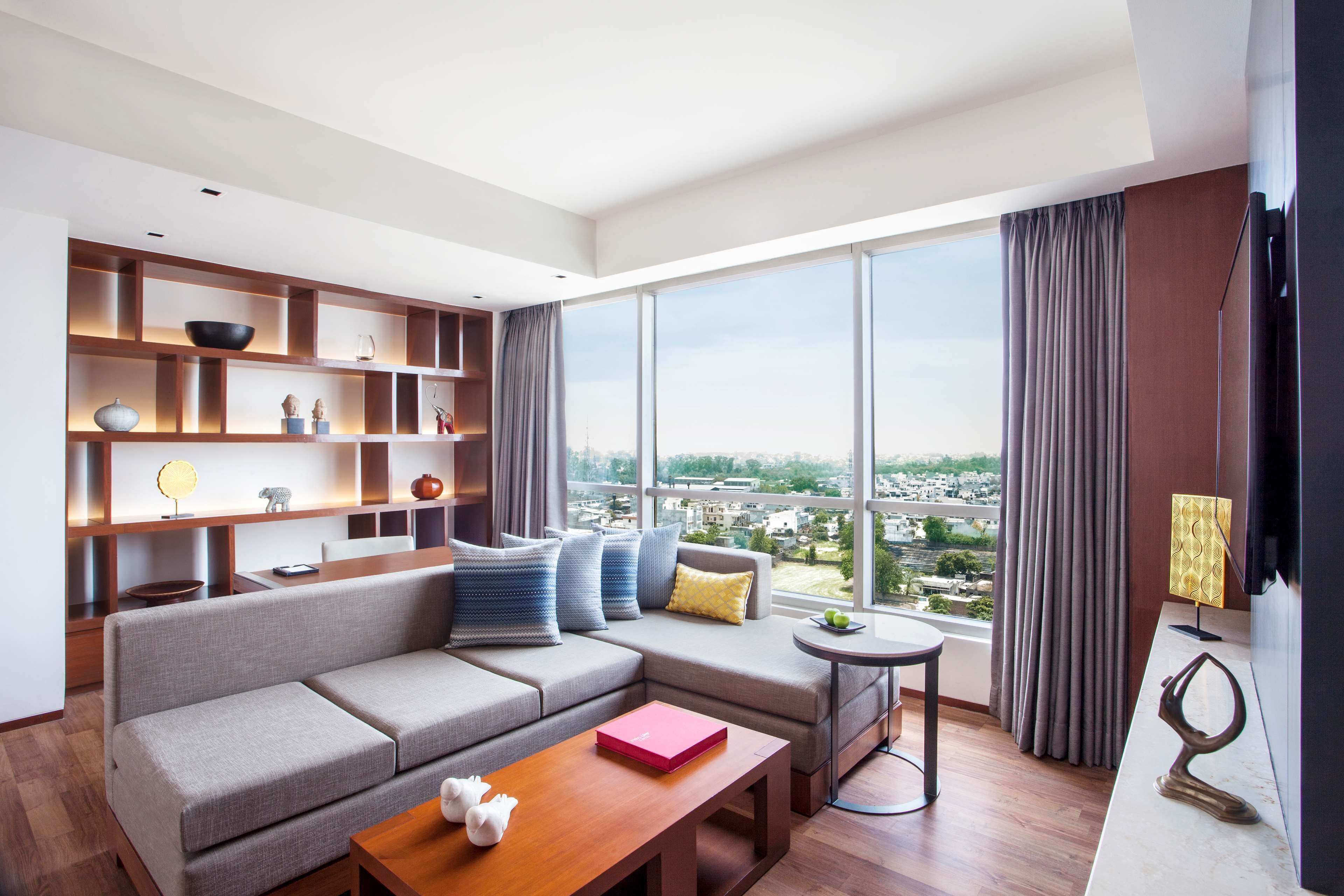 Regency, 套房 | 迷你吧、客房内保险箱、办公桌、笔记本电脑工作区