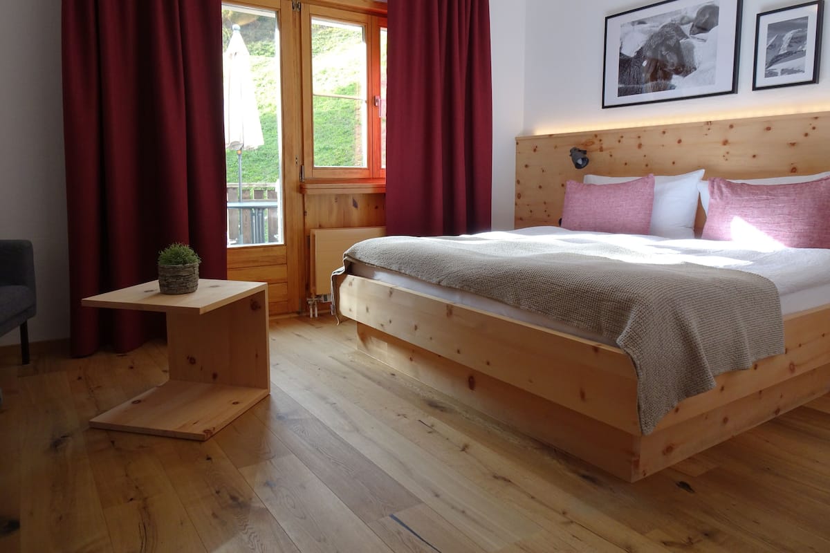 Comfort Double Room, 1 Double Bed, Patio, Mountain View