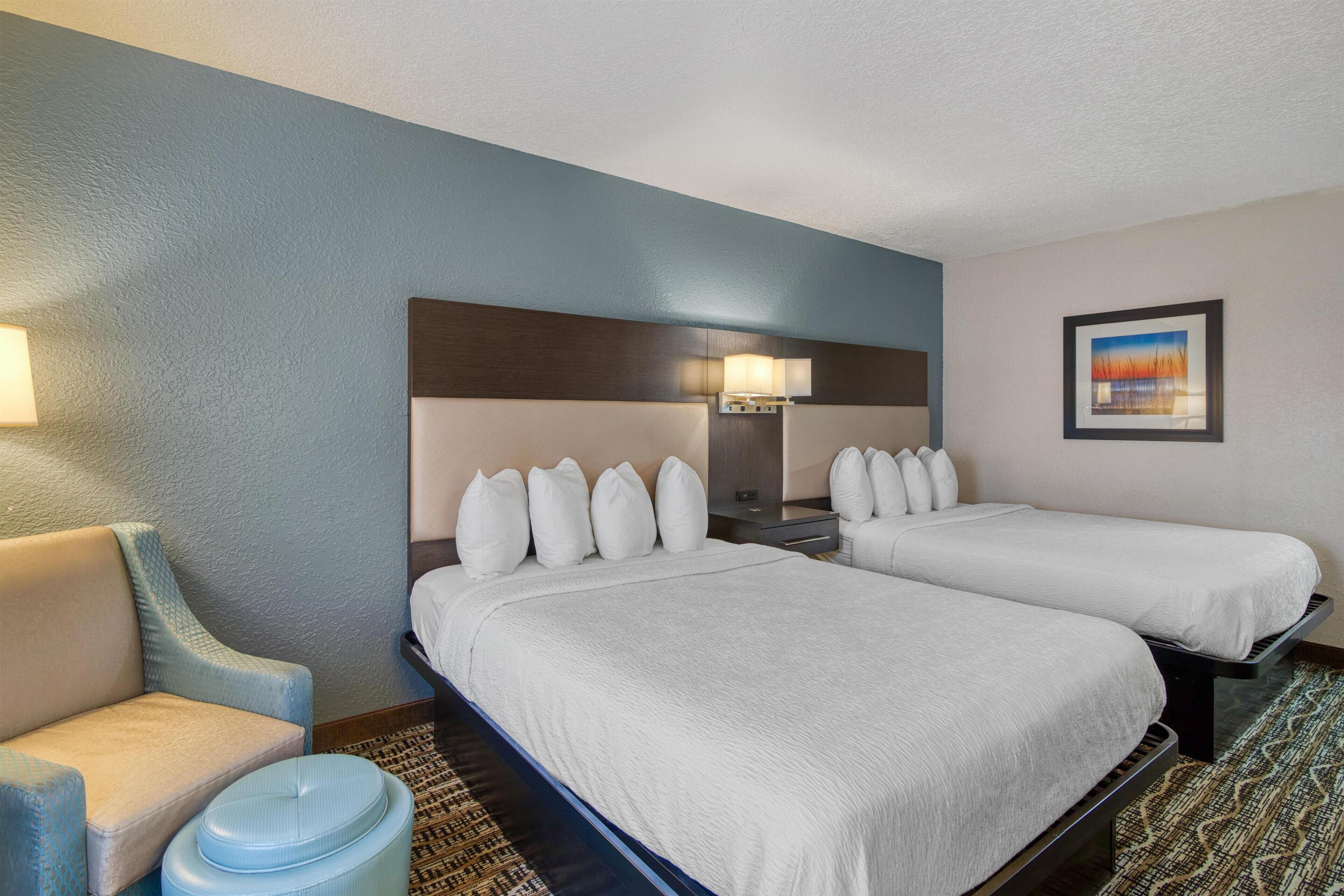 标准房, 2 张大床, 无烟房, 冰箱和微波炉 | 加厚床垫、客房内保险箱、办公桌、笔记本电脑工作区