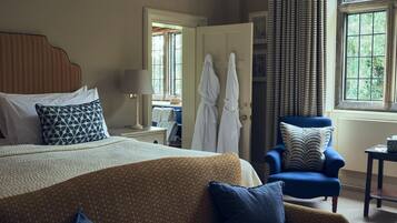 Lovely Double | 1 bedroom, premium bedding, in-room safe, individually furnished