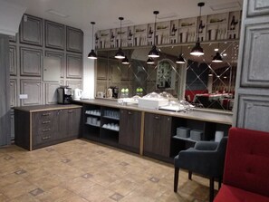 تناول الطعام