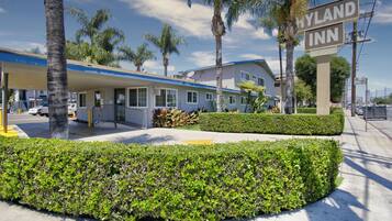 Façana frontal de l'allotjament