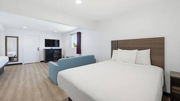 Standaard kamer, 1 kingsize bed, niet-roken | Een bureau, een laptopwerkplek, gratis wifi, een wekker