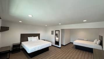 Habitación estándar doble, 1 habitación, accesible en silla de ruedas, no fumadores | Escritorio, espacio para trabajar con un portátil, wifi gratis