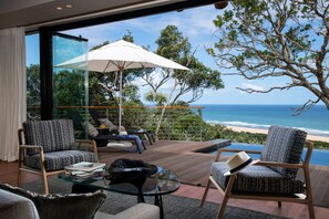 Televisión de pantalla plana, reproductor de DVD