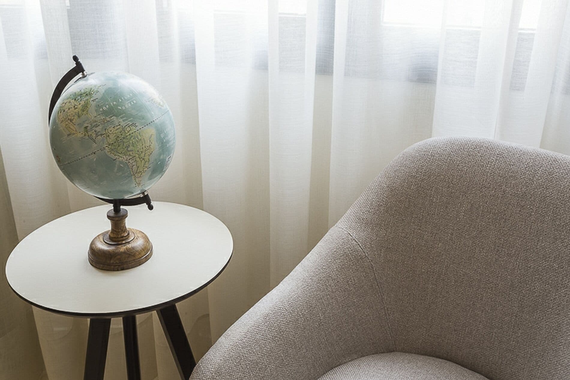 superior | in-room safe, desk, free wifi, bed sheets