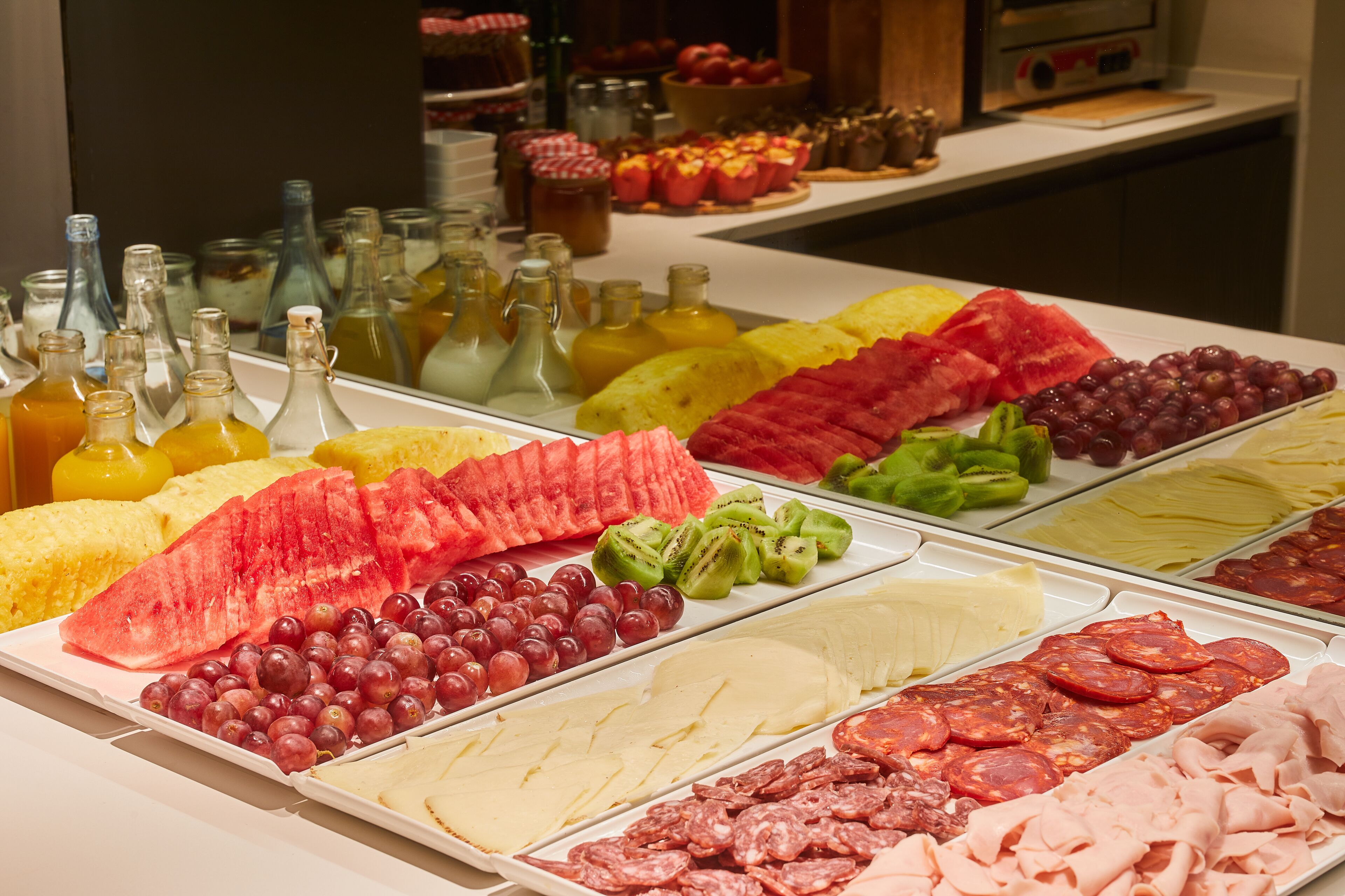 daily continental breakfast (eur 14 per person)