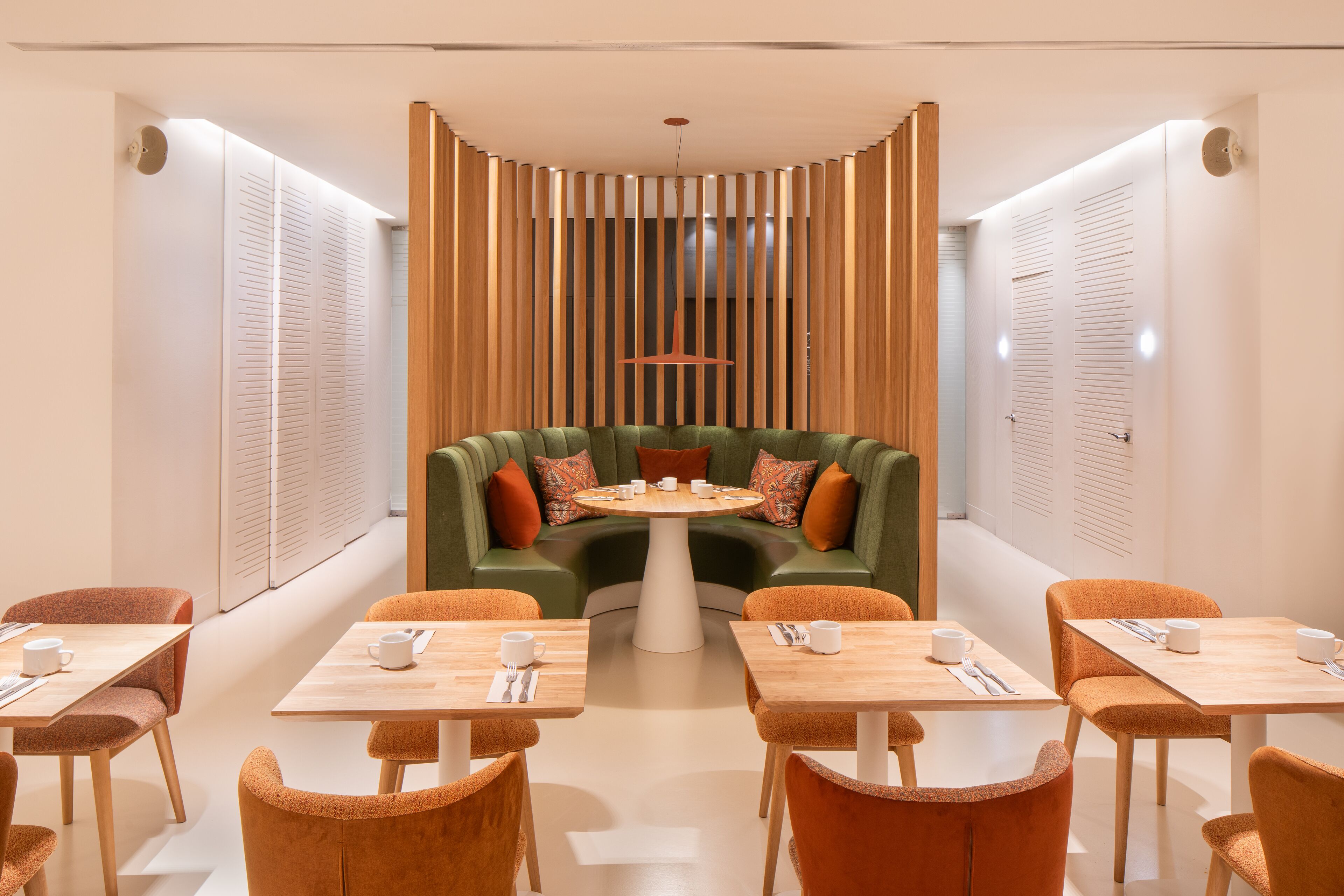 daily continental breakfast (eur 14 per person)