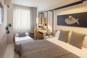 Superior Plus Room | ตู้นิรภัยในห้องพัก, โต๊ะทำงาน, Wi-Fi ฟรี, ผ้าปูที่นอน