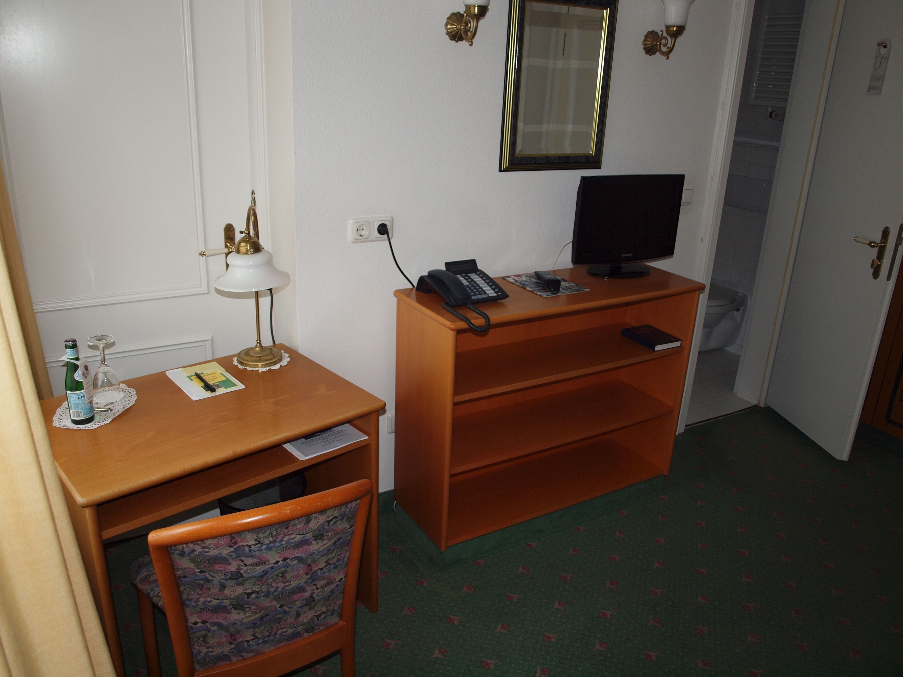 Room amenity