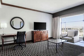 50-inch LCD TV with cable channels, TV - Hilton Phoenix Chandler (Chandler)