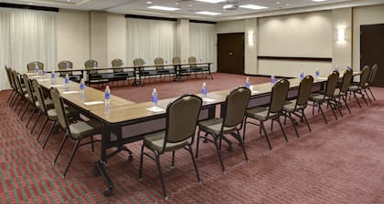 Hyatt Select Richmond Airport
