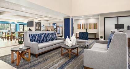 Holiday Inn Express & Suites Mobile West I-10 by IHG