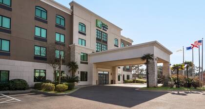 Holiday Inn Express & Suites Mobile West I-10, an IHG Hotel