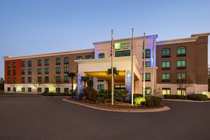 Exterior - Holiday Inn Express & Suites Mobile West I-10 by IHG (Mobile)
