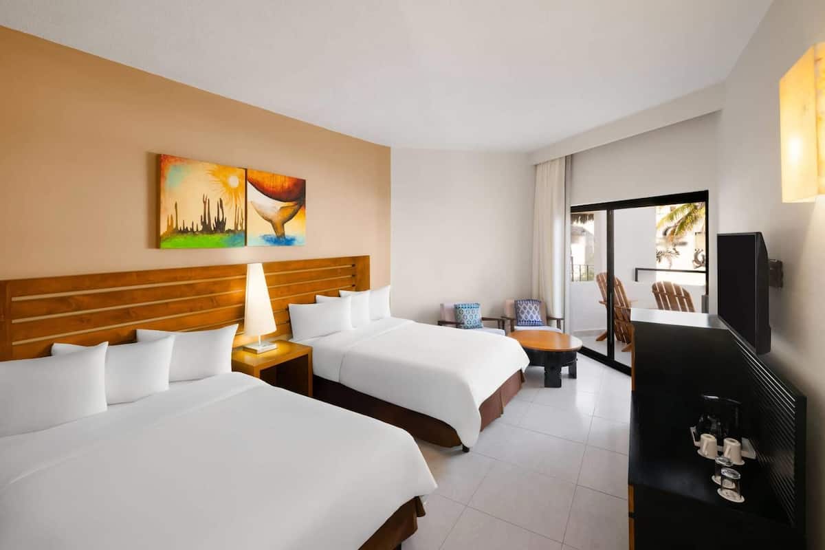 In-room safe, iron/ironing board, WiFi (free), bed sheets