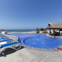 3 outdoor pools, pool umbrellas, sun loungers