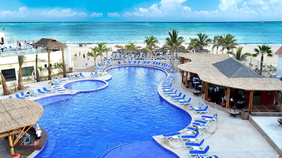 Grand Decameron Los Cabos, A Trademark All Inclusive Resort