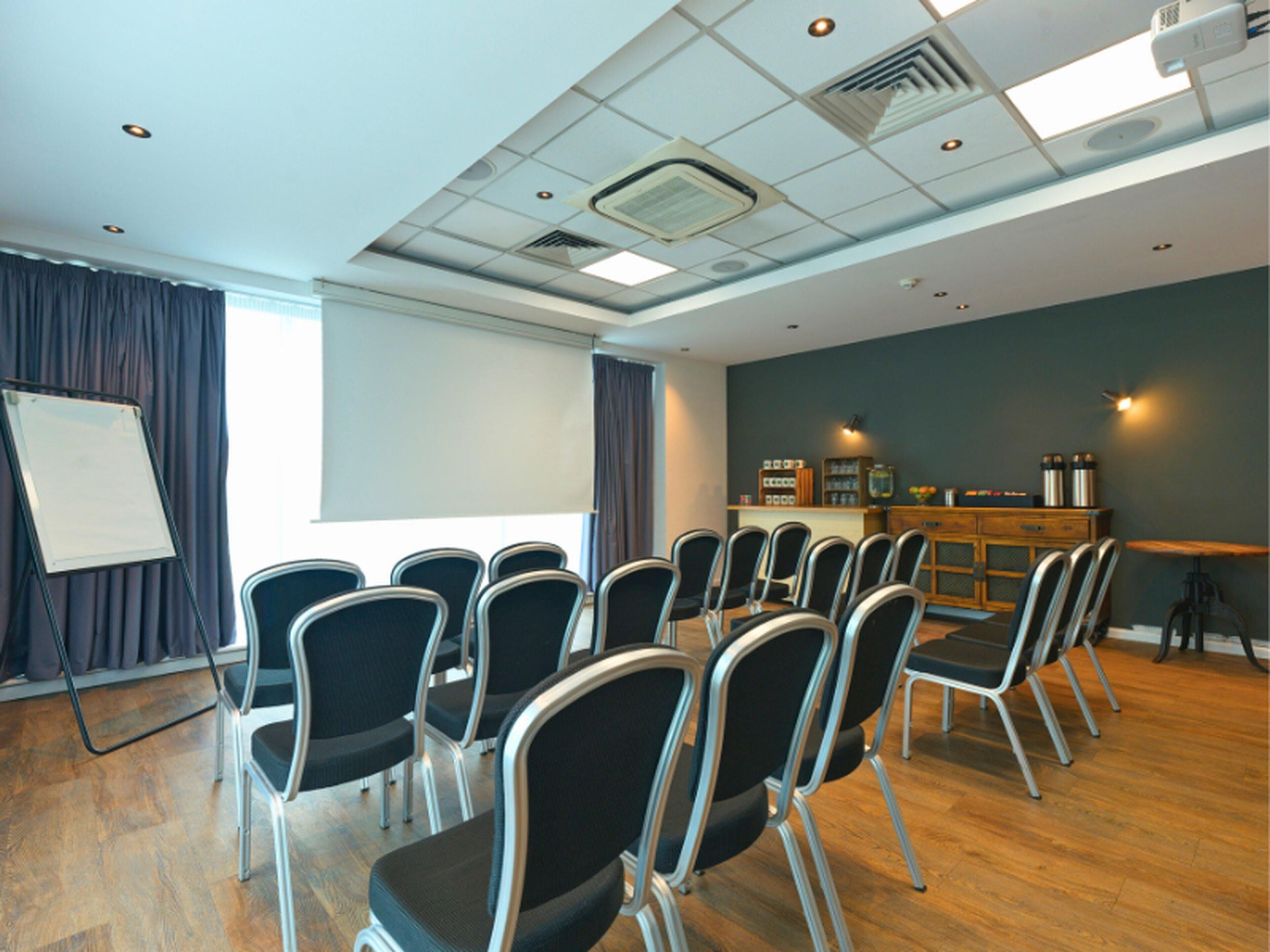 Photo - B&B HOTEL Warrington