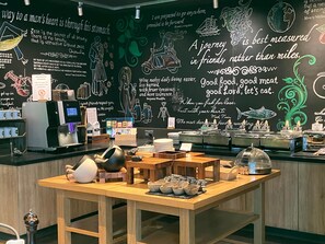 Tägliches Frühstücksbuffet (10 GBP pro Person)