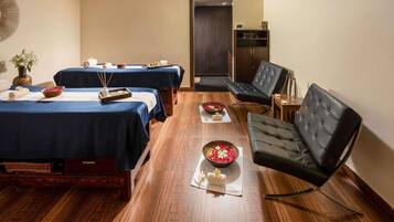 Couples treatment room(s), sauna, hot tub, steam room, body treatments