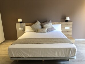 Chambre Double Deluxe | Bureau, rideaux occultants, chambres insonorisées, Wi-Fi gratuit