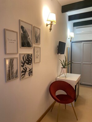 Standard Double Room | In-room safe, desk, soundproofing, free WiFi - Hotel Cala di Seta (Calasetta)
