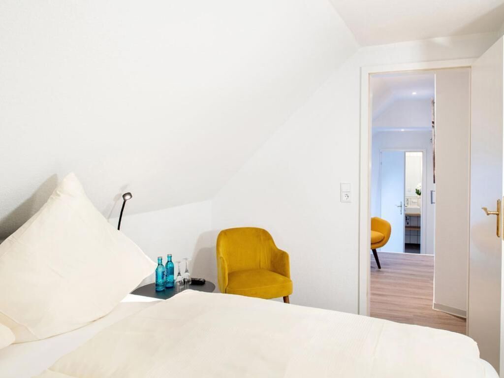 minibar, in-room safe, desk, free wifi