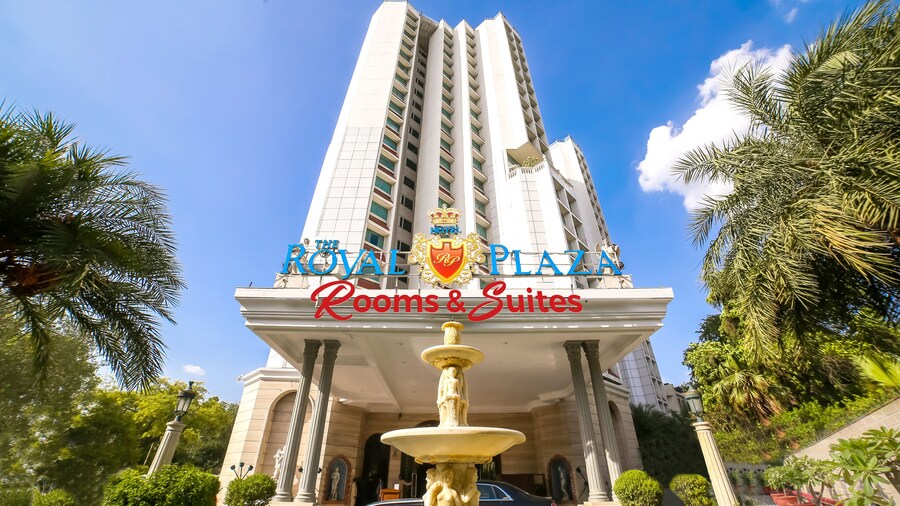 Hotel The Royal Plaza