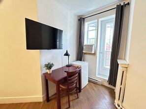 Standard dubbelrum | Individuell inredning, skrivbord, extrasängar och gratis wi-fi