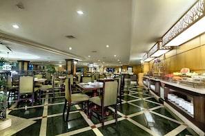 Daily buffet breakfast (IDR 158000 per person)