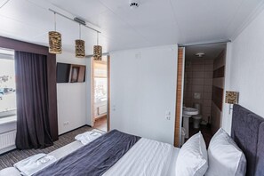Desk, iron/ironing board, rollaway beds, free WiFi - Inger Hotel (Narva)