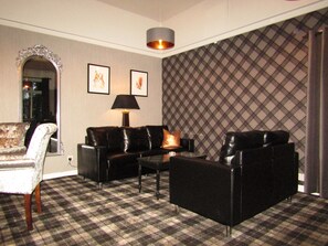 Lounge - Kingswood Hotel (Burntisland)
