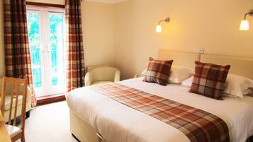 Standard Double Room, Balcony, Sea View | Desk, rollaway beds, free WiFi, bed sheets