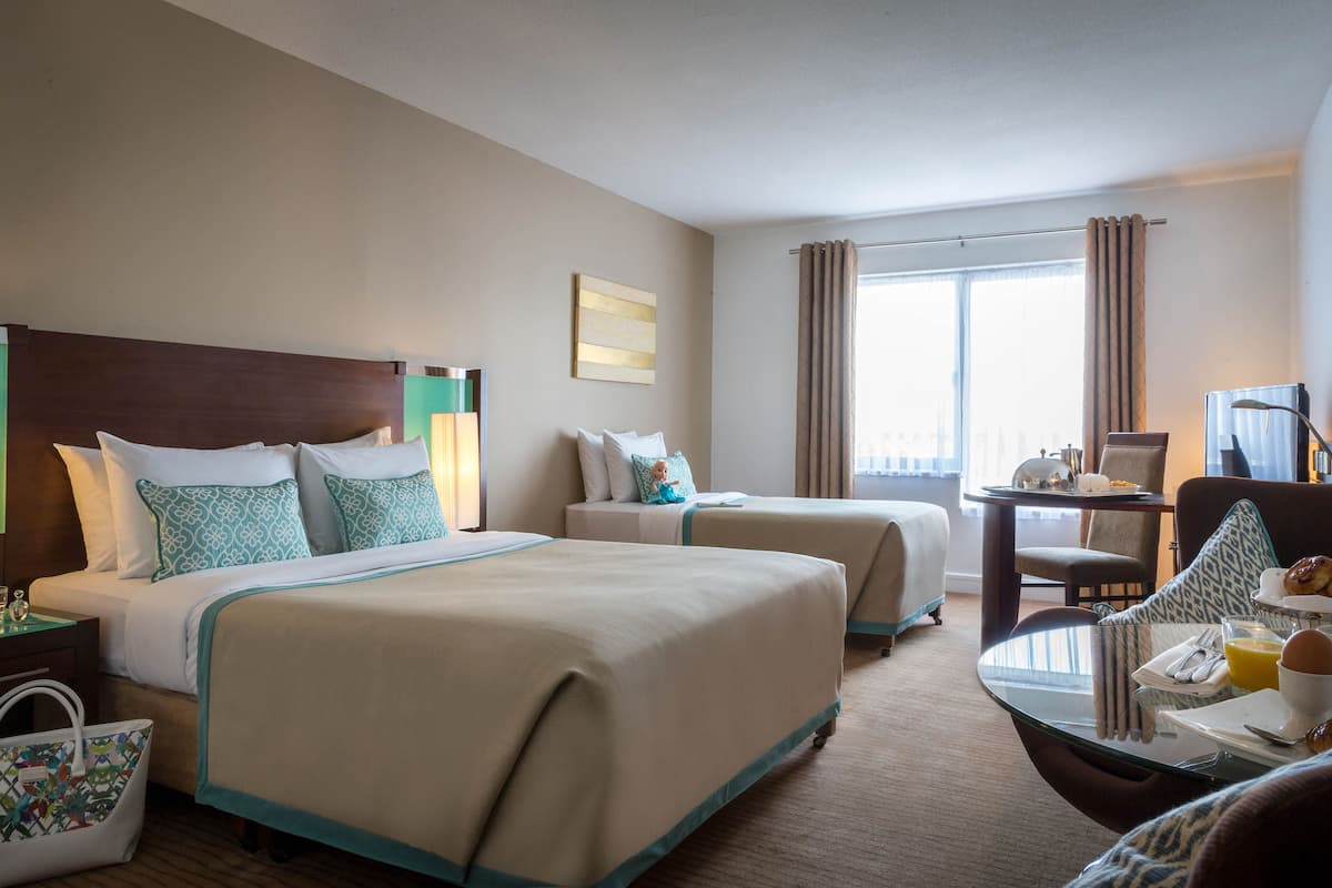 1 bedroom, premium bedding, in-room safe, desk