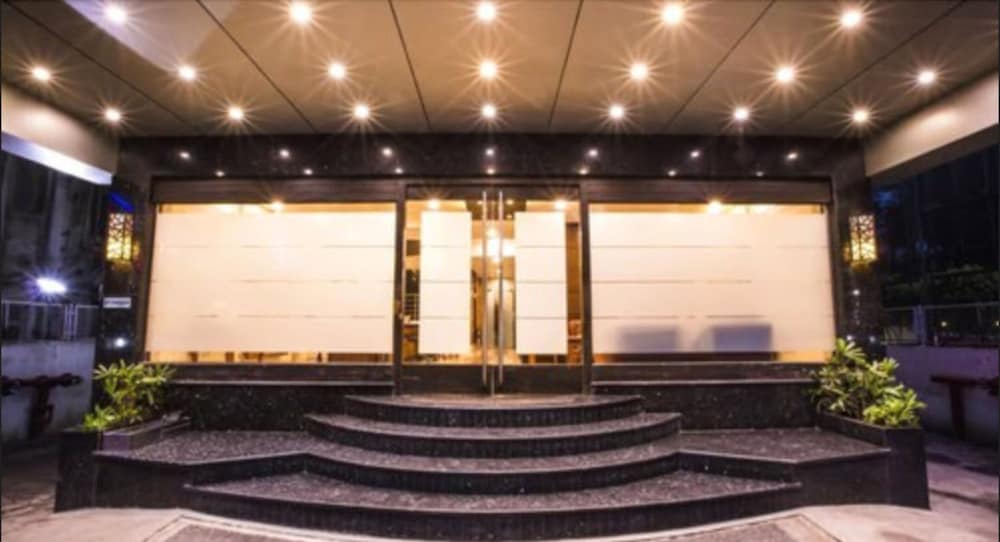 Hotel Airport International by null