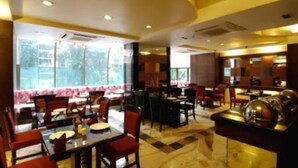 Ảnh chưa phân loại, 3 trong số 34 ảnh, nút