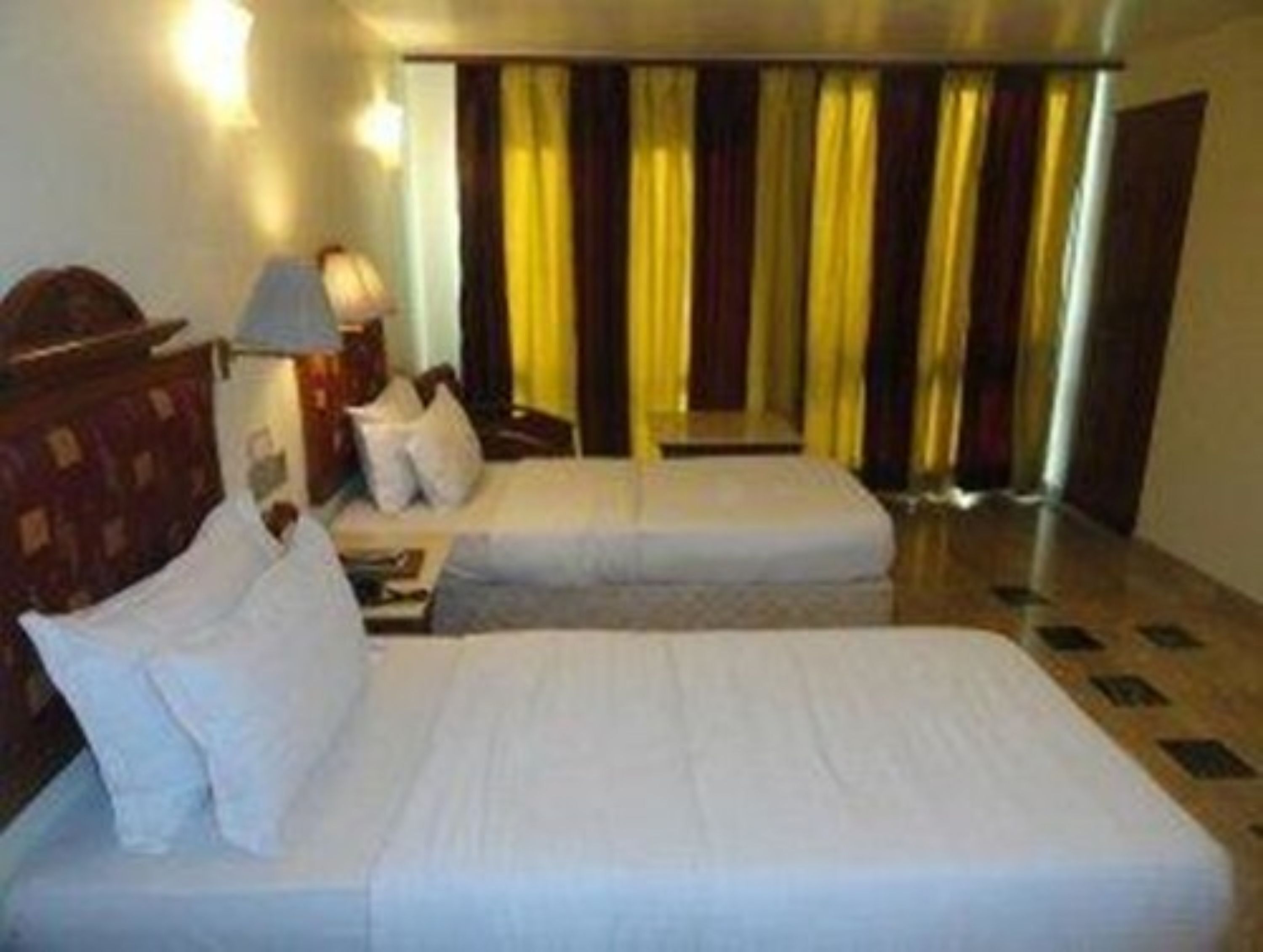 select comfort beds, in-room safe, individually decorated