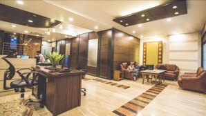 Ảnh chưa phân loại, 2 trong số 34 ảnh, nút
