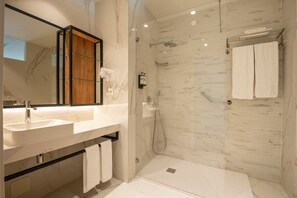 Free toiletries, hair dryer, bidet, towels