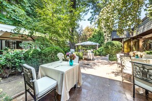 Restaurant - Montecito Hotel (Sofia)