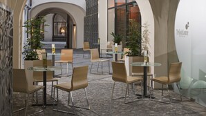 Breakfast, lunch and dinner served - Barceló Old Town Praha (Prague)