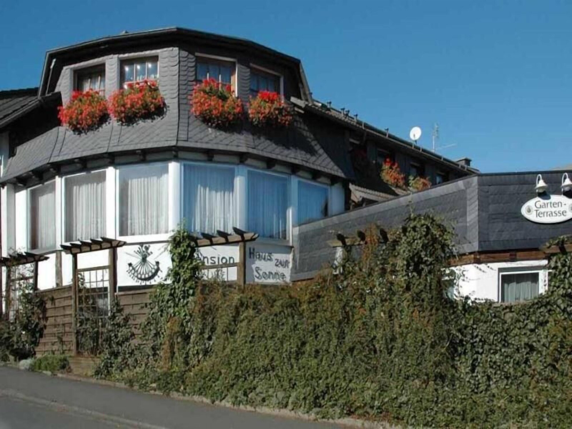2 Star Hotels