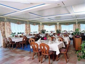 Dinner served - Landgasthof Haus zur Sonne (Hallenberg)