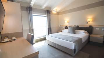 Ropa de cama hipoalergénica y minibar