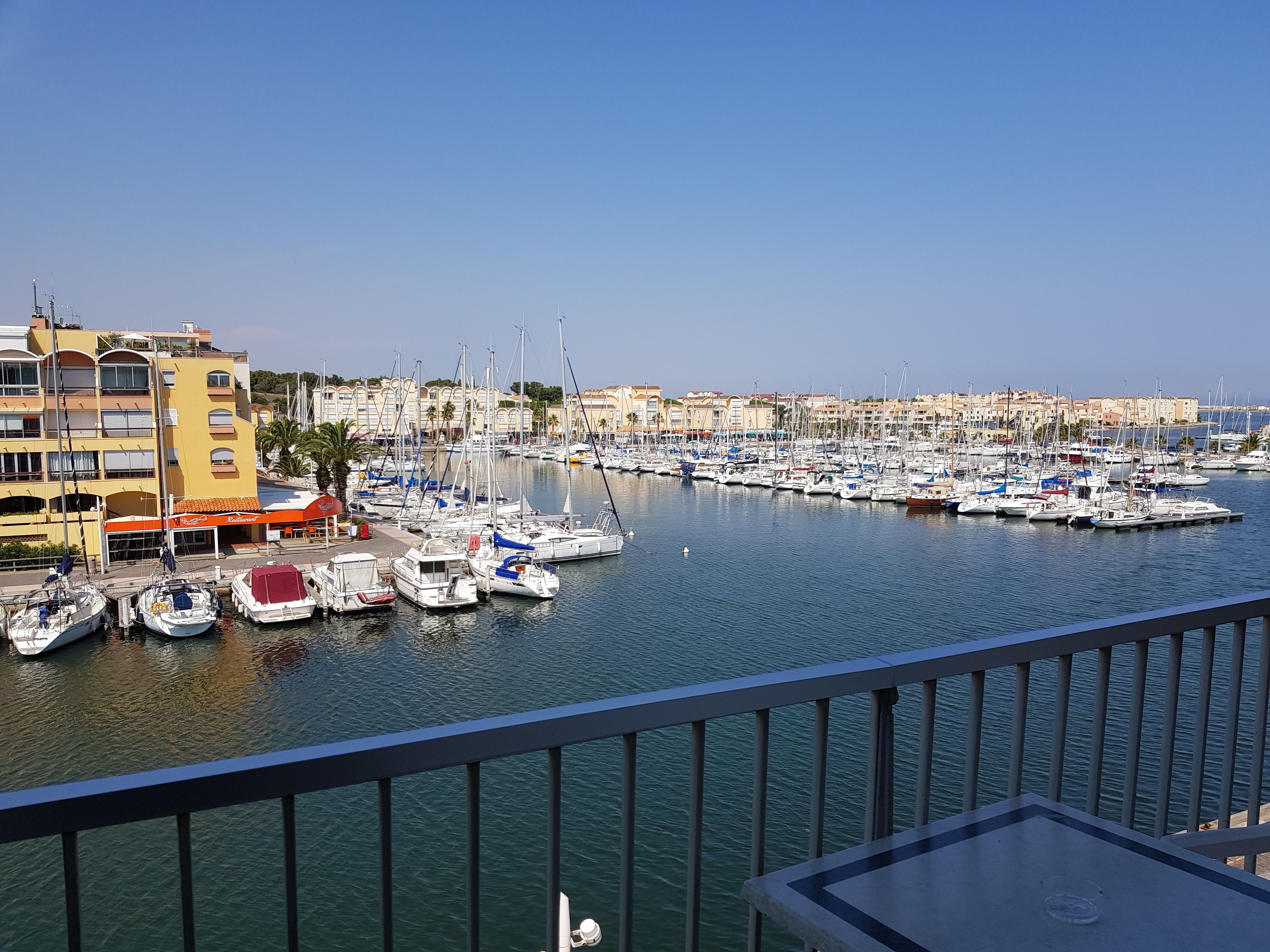 panoramic room, marina view | balcony view